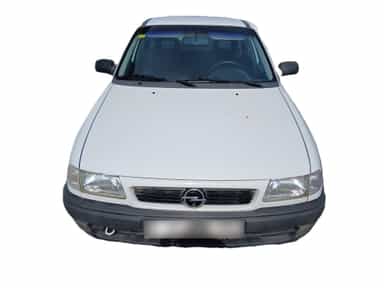 Opel Astra F Berlina