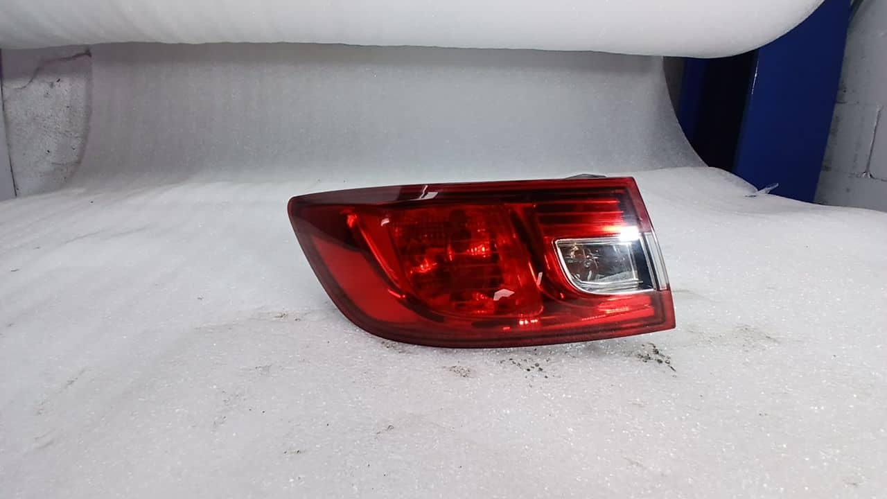 PILOTO TRASERO IZQUIERDO
