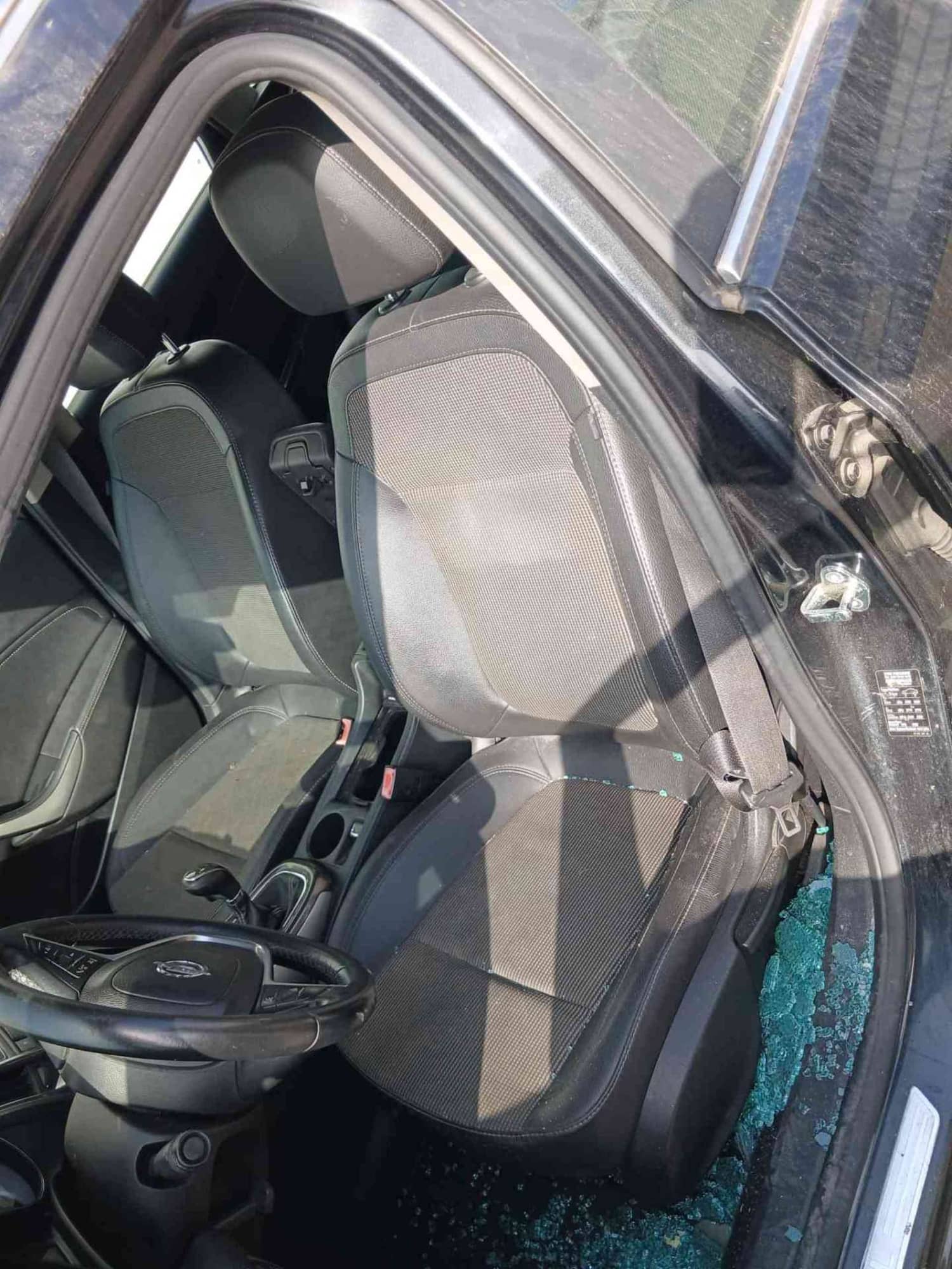 ASIENTO DELANTERO IZQUIERDO