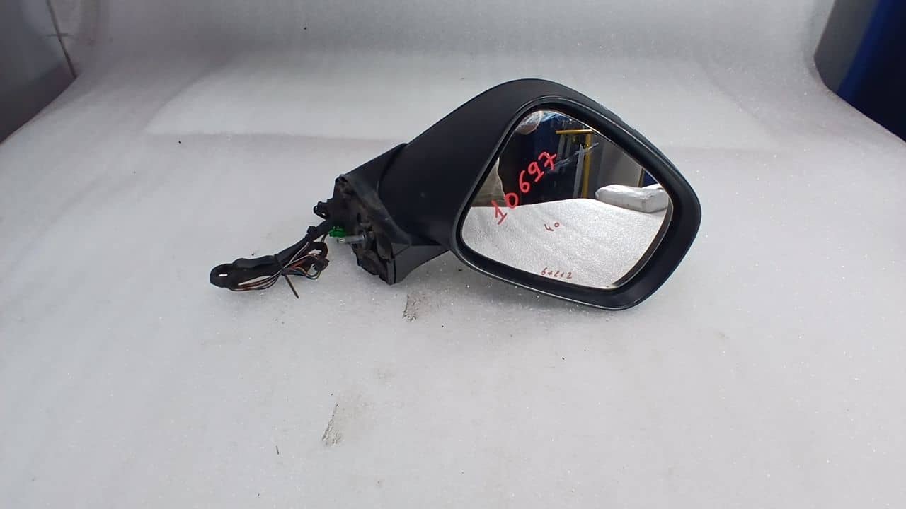 RETROVISOR DERECHO